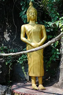 Berg Prints: Sonntag-Buddha, Wat Chom Si auf Mount Phousi in Luang Prabang, Laos, Asien