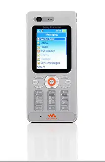 Dial Prints: sony ericsson w880 mobile phone with messaging menu
