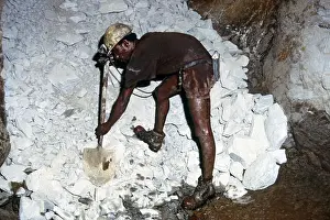 Shovel Prints: Sourcing the gold bearing ore 5000 feet down the advance