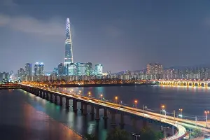 South Korea skyline of Seoul, The best view of South Korea with Lotte world mall at Jamsil