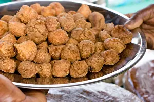 Nigeria Prints: Soybean flour bhajis being served on a plate