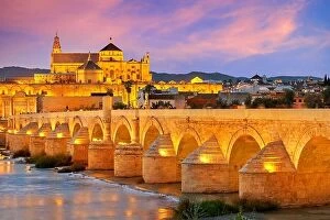 Images Dated 4th October 2016: Spain - Roman Bridge and Cordoba Mosque, Andalusia, Cordoba