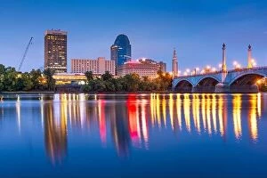 Images Dated 9th October 2016: Springfield, Massachussetts, USA downtown skyline on the river at dusk