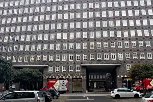 Office Block Prints: The Sprinkenhof, a nine-storey office building built between 1927