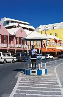 Front St, Hamilton, Bermuda, with Bobby in the Birdcage, mid 90's