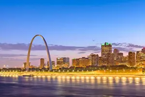 St. Louis, Missouri, USA downtown cityscape on the Missippi River at twilight
