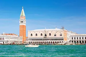 St Mark's Campanile (Campanile di San Marco) and Doge's Palace (Palazzo Ducale) in Venice (Venezia), UNESCO