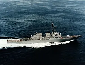 Starboard Prints: A starboard beam view of the guided missile destroyer ARLEIGH BURKE (DDG-51)