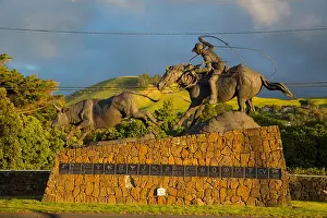 Big Island Prints: Statue of Champion Paniolo Ikua Purdy at Parker Ranch Center