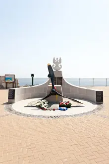 Gibraltar Prints: Statue of General Wladysław Sikorski at Gibraltar