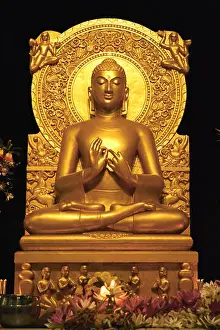 Statuettes Prints: Statue of Lord Buddha inside Mulagandha Kuti Vihar