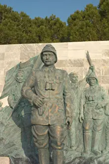 Turk Prints: A statue of Mustafa Kemal Ataturk at a Turkish war memorial on the Gallipoli peninsula