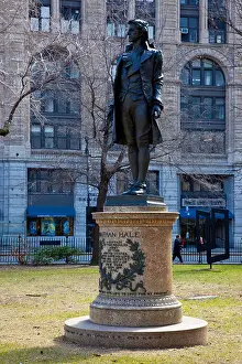 Statue of Nathan Hale at City Hall of New York City