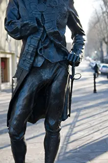 Statue of Nelson outside the Trafalgar Pub in Greenwich, London