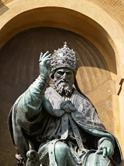 Piazza Prints: Statue of Pope Gregory XIII, Saint Petronio