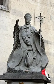Juan Prints: Statue of Pope John Paul II, Papa Juan Pablo II