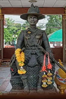 Taksin Prints: Statue of Taksin or Phraya Taksin or Phya Tak (1734-83)