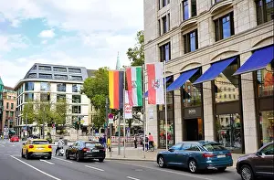 Shoppers Prints: Street scene in downtown Düsseldorf, Germany (Königsallee)