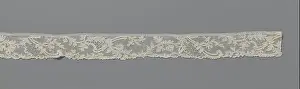 Handcraft Prints: Strip of needle side with half oval crowned with a daffodil