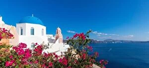 Images Dated 9th October 2019: Stunning summer holiday destination. Luxury travel holiday in Santorini island, Greece