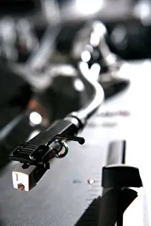 Tune Prints: STYLUS AND RECORD ON A DJ TURNTABLE