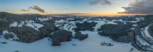 Bavarian Forest Prints: Sunset in winter with snow and ice with view from Rusel towards Schaufling and Landshut