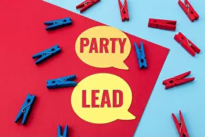 Citizens Prints: Text sign showing Party Lead
