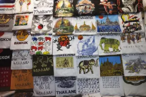 Thailand, Bangkok, Patpong Street, night market, sales, T-shirts