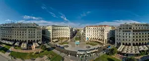 Thessaloniki Prints: Thessaloniki, Greece - Nov 03, 2020: Corona Virus lockdown