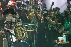 Musica Prints: Tito Torbellino se presento en el palenque de la Expogan2014. 4 Mayo 2014