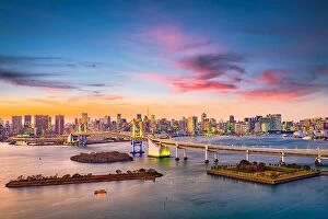 Images Dated 22nd December 2015: Tokyo, Japan at Rainbow Bridge spanning the bay at twilight