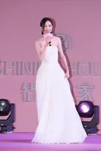 Tong Liya, Chinese actress of Xibe descent
