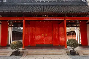 Red Door Prints: Traditional Chinese red gate to Confucian temple in Shanghai