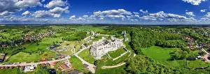 Ogrodzieniec Prints: Trail of the Eagles Nests - Ogrodzieniec Castle in the village of Podzamcze