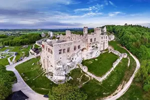 Ogrodzieniec Prints: Trail of the Eagles Nests - Ogrodzieniec Castle in the village of Podzamcze