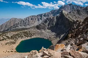 Grouse Prints: The trail to Kearsarge Pass is a difficult one
