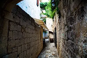 Puerto Prints: Trogir, pequeño pueblo muy pintoresco con calles medievales estrechas
