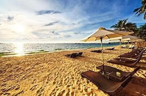 Images Dated 9th December 2012: Tropical beach, Boracay island, Philippines