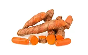 Capsules Prints: Turmeric isolated on white background