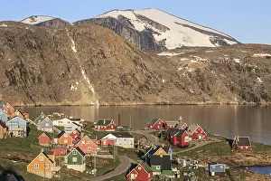 Characteristic Prints: Typical Greenlandic houses in front of mountains and fjord