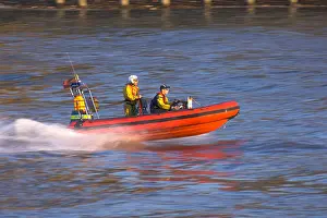 Speedboat Prints: UK England London rescue launch