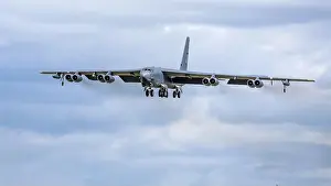 Undercarriage Prints: United States Air Force - Boeing B-52H Stratofortress on final approach to RAF Fairford