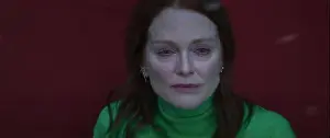 USA/Spain.. Julianne Moore in The Room Next Door (Spanish: La habitacion de al lado) -((c)Warners/Sony