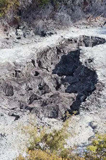 Eruption Prints: Several vent making holes in the ground