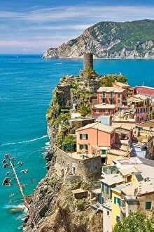 Images Dated 22nd May 2016: Vernazza, Cinque Terre National Park, Liguria, Italy, UNESCO
