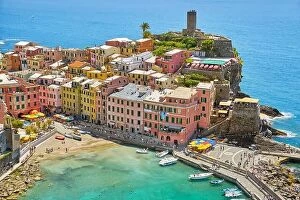 Images Dated 22nd May 2016: Vernazza, Cinque Terre National Park, Liguria, Italy, UNESCO