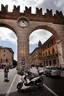 Verona Prints: Verona, Italy: Corso Porta Nuova