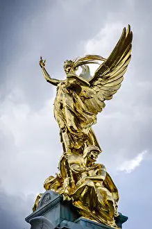 Gilded Prints: Victoria Memorial Winged Victory Gold Statue London / LONDON