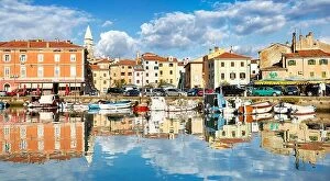 Images Dated 22nd October 2014: View at Harbor and old town of Izola, Slovenia