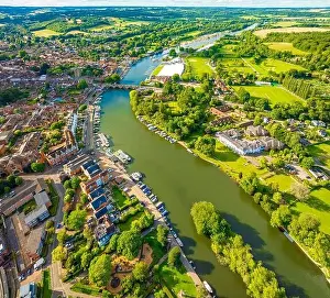 Regatta Prints: View of Henley-on-Thames, a town and civil parish on the River Thames in Oxfordshire
